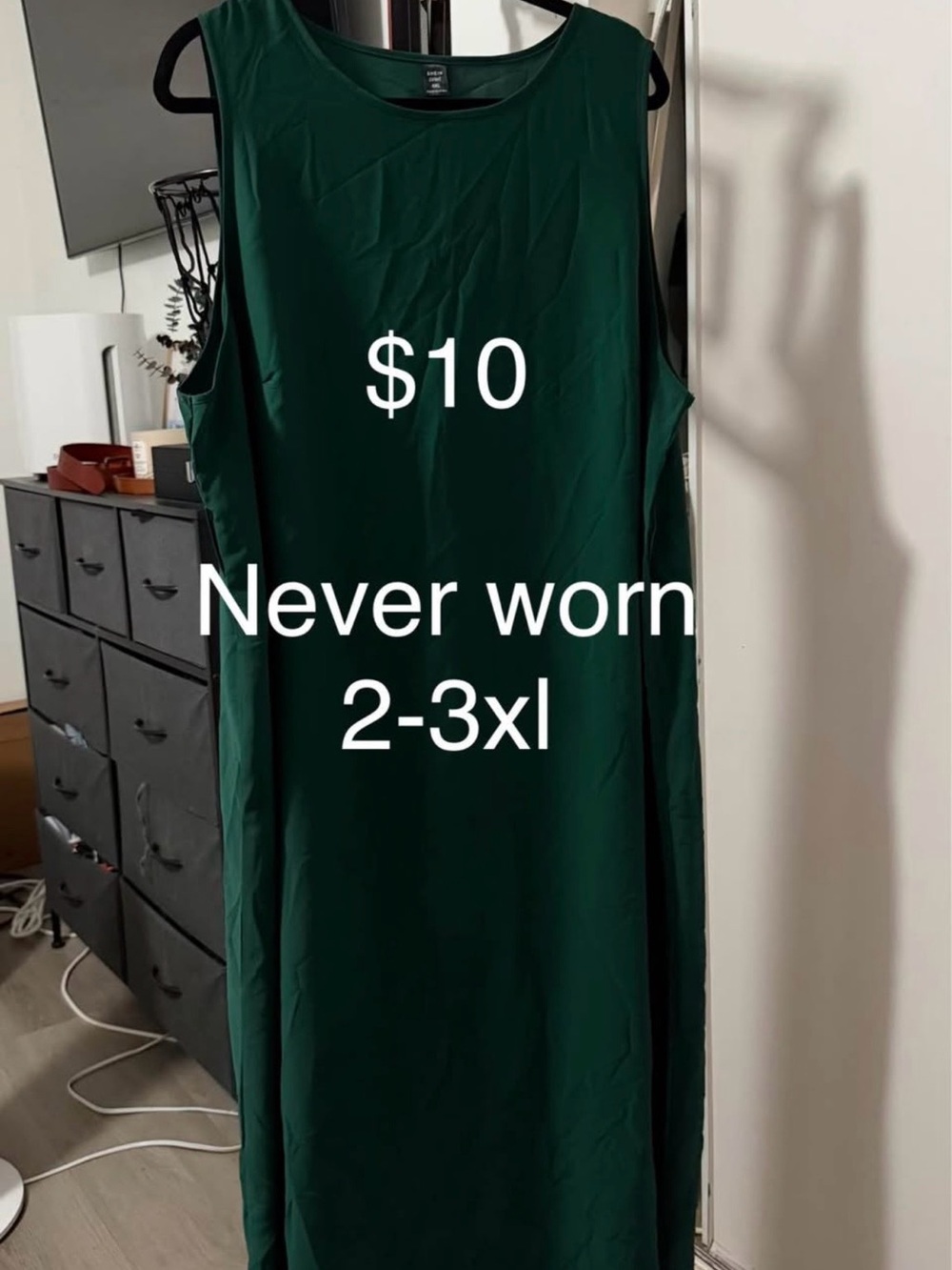 SHEIN Sleeveless Emerald Green Shift Dress